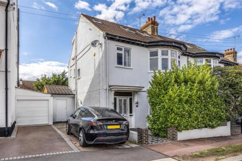 DUNDONALD DRIVE, Leigh-On-Sea