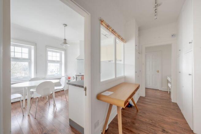 1 bed Flat for sale Image 6