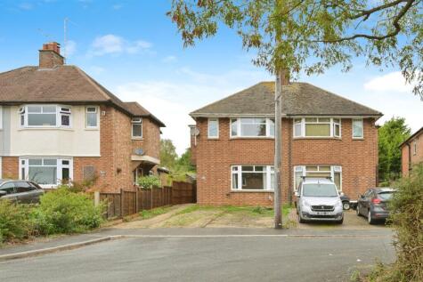 Crescent Close, Market Harborough