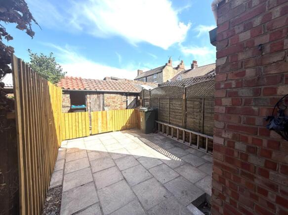 2 bed Terraced for sale Image 4