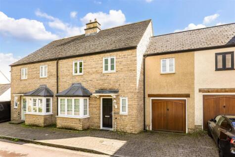 Barcelona Drive, Minchinhampton, Stroud
