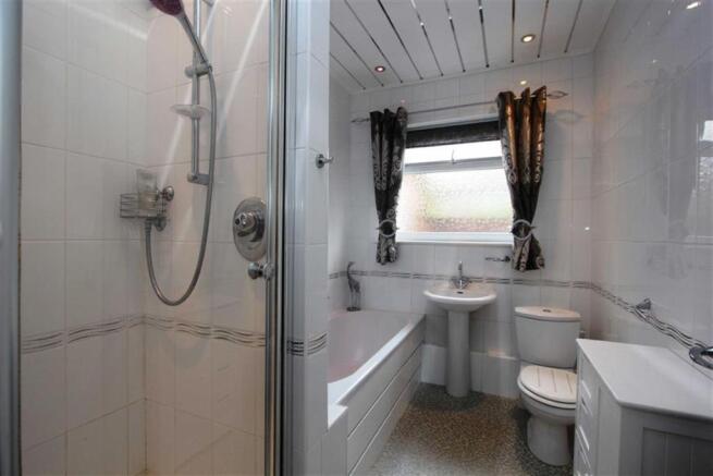 HOUSE BATHROOM