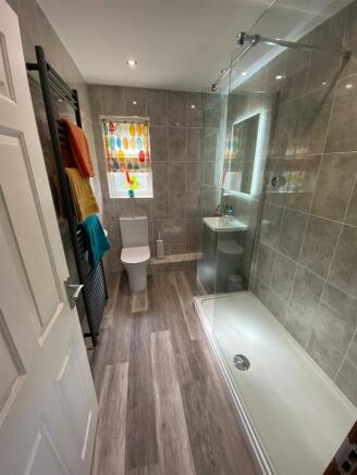 Shower Room.JPG