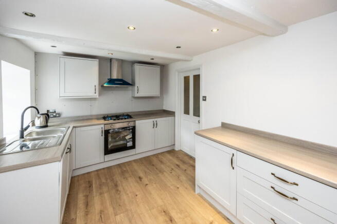 3 bed Semi-Detached for sale Image 5