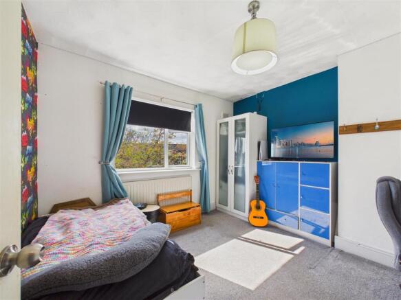 3 bed Semi-Detached for sale Image 10