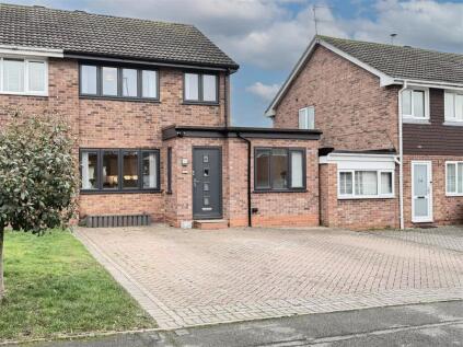 Weale Grove, Woodloes Park, Warwick