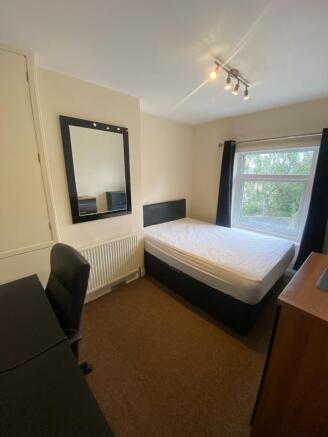 2 bed Terraced to rent Image 8