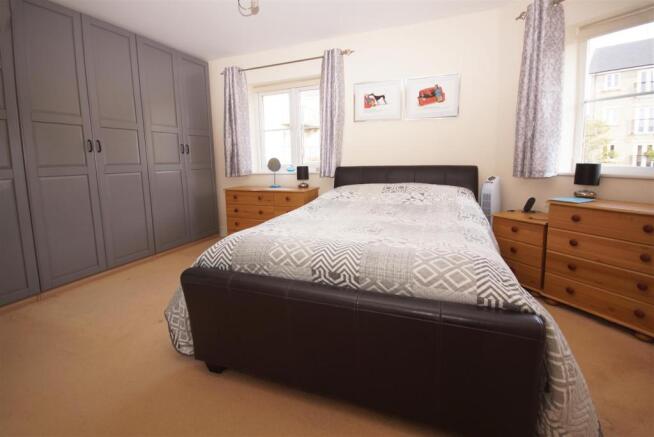 bed1a.jpg