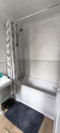 2 bed Terraced to rent Image 9