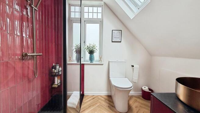 2 bed Detached for sale Image 9
