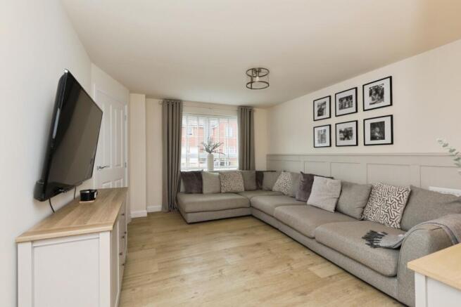 4 bed Detached for sale Image 9