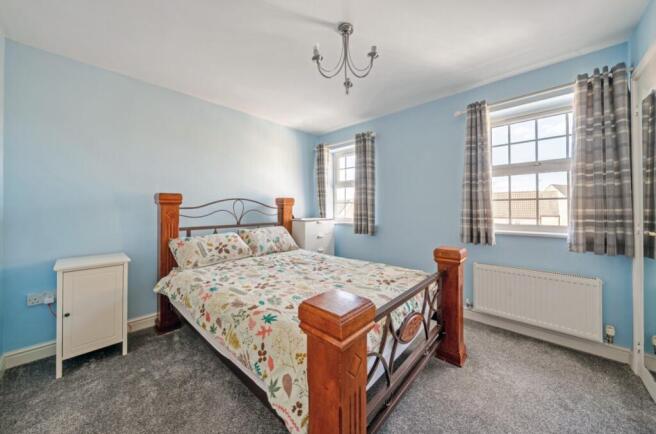 3 bed Town House for sale Image 10