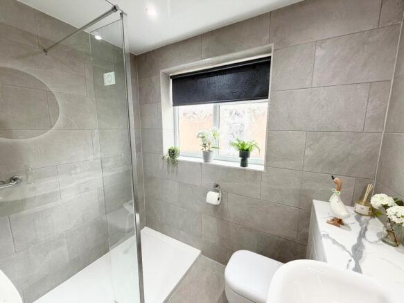 2 bed Detached Bungalow for sale Image 12