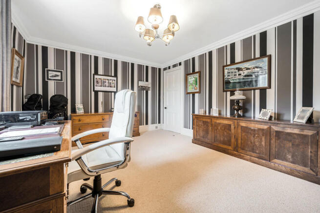Bedroom 4/Office