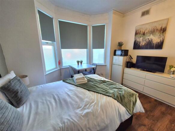 Bedroom/Lounge