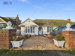 29, Ashdown Crescent, Hadleigh, Benfleet SS7 2LJ
