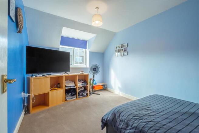 4 bed Town House for sale Image 4