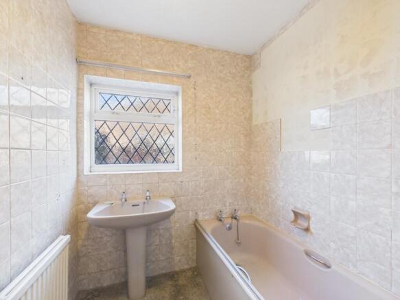 2 bed Semi-Detached Bungalow for sale Image 6