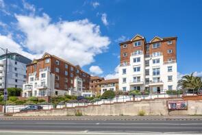 Flat 109, 35 Homecove House, Holland Road, Westcliff-on-sea SS0 7TE