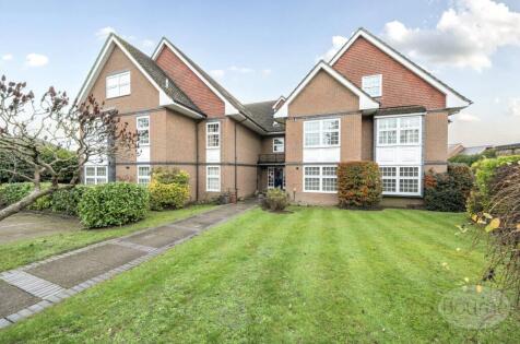 Bourne Heights, Frensham Road, Farnham, Surrey, GU9