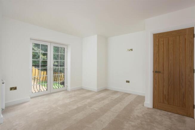 4 bed Semi-Detached for sale Image 7