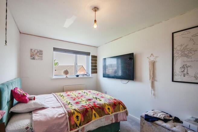 3 bed Terraced for sale Image 10