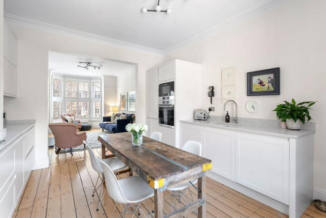 4 bed Terraced for sale Image 12