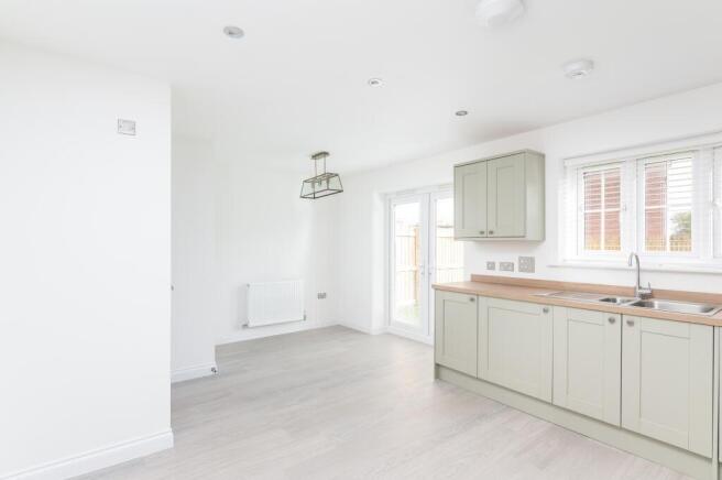 3 bed Semi-Detached for sale Image 4