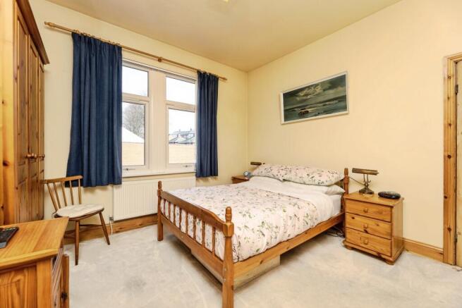 3 bed Semi-Detached for sale Image 9
