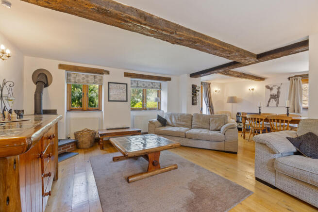A20 - The Hayloft 3 Winslade Court Frogmore - 2607