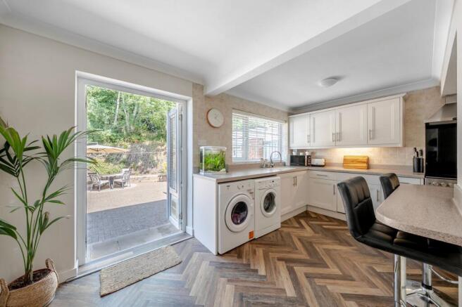 3 bed Detached for sale Image 10