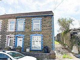 24, High Street, Ynys-y-bwl, Pontypridd CF37 3EE