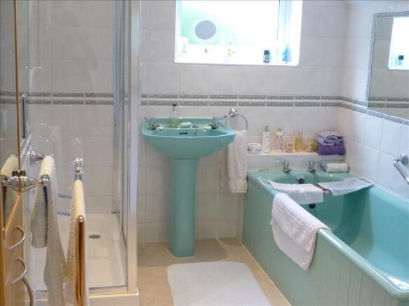 Photo 10