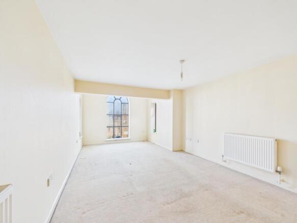 CAM01721G0-PR0106-STILL006