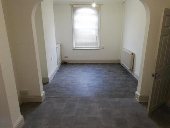 4 bed Terraced for sale Image 2