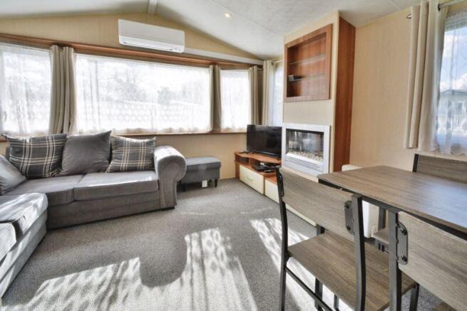 Living/dining area