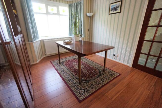 Lounge/Dining Room