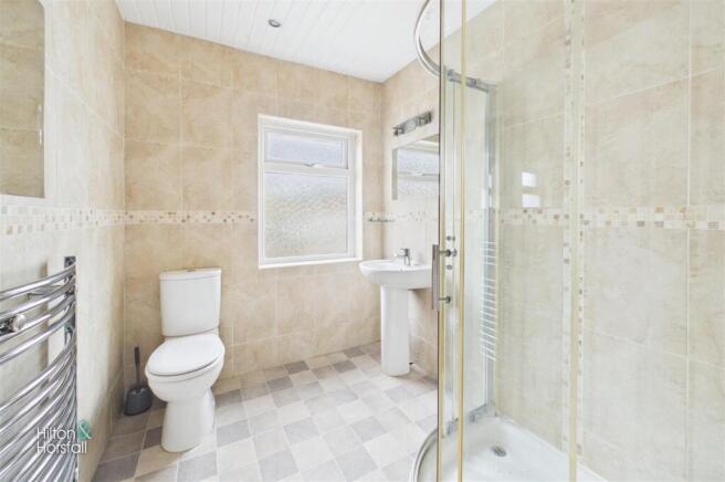 3 bed Terraced for sale Image 11