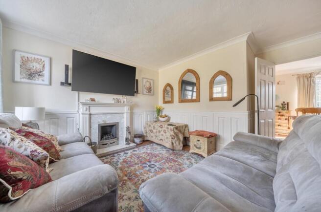 3 Lady Close, Newnham