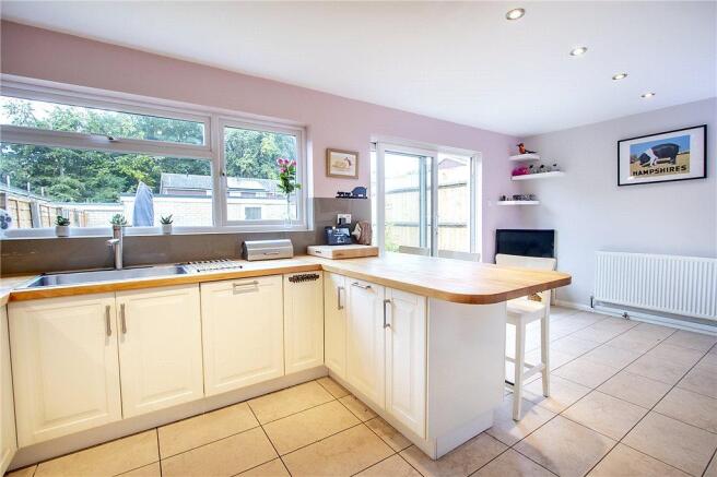 Kitchen Alt 2