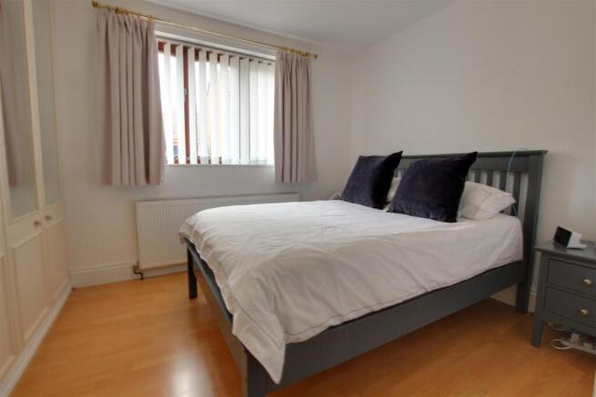 2 bed Detached Bungalow for sale Image 11