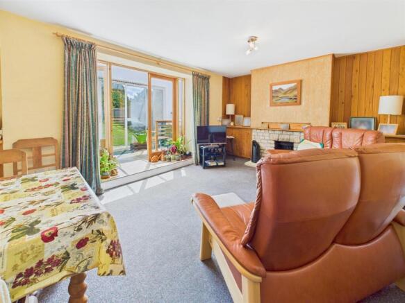 CAM03789G0-PR0073-ST