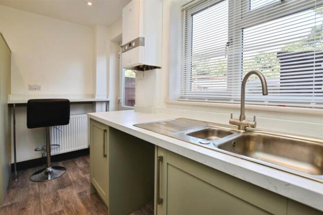 2 bed Terraced for sale Image 7