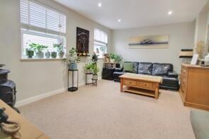 9c, 8 9, Commercial Road, Swindon SN1 5NF