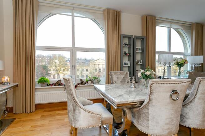 2 bed Apartment for sale Image 3