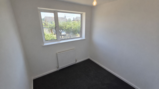 3 bed Semi-Detached to rent Image 10