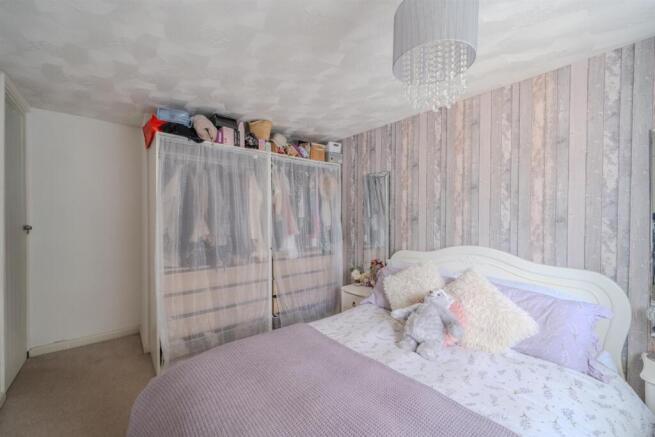 44 Lea Close-7.jpg