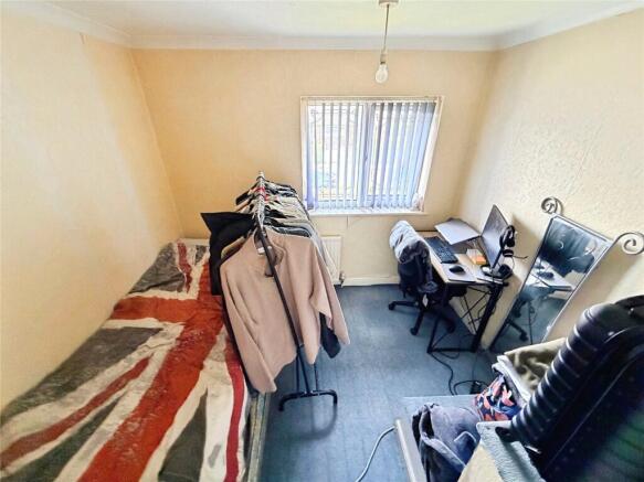 3 bed Terraced for sale Image 7