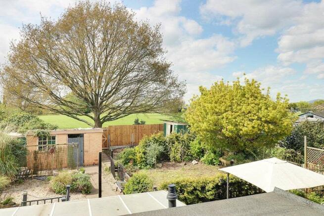 Garden at Side