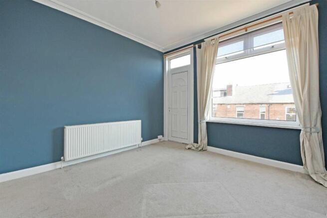 3 bed Terraced for sale Image 8